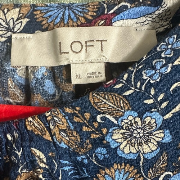 LOFT Peacock Print Flutter Sleeve Top XL - Picture 2 of 6